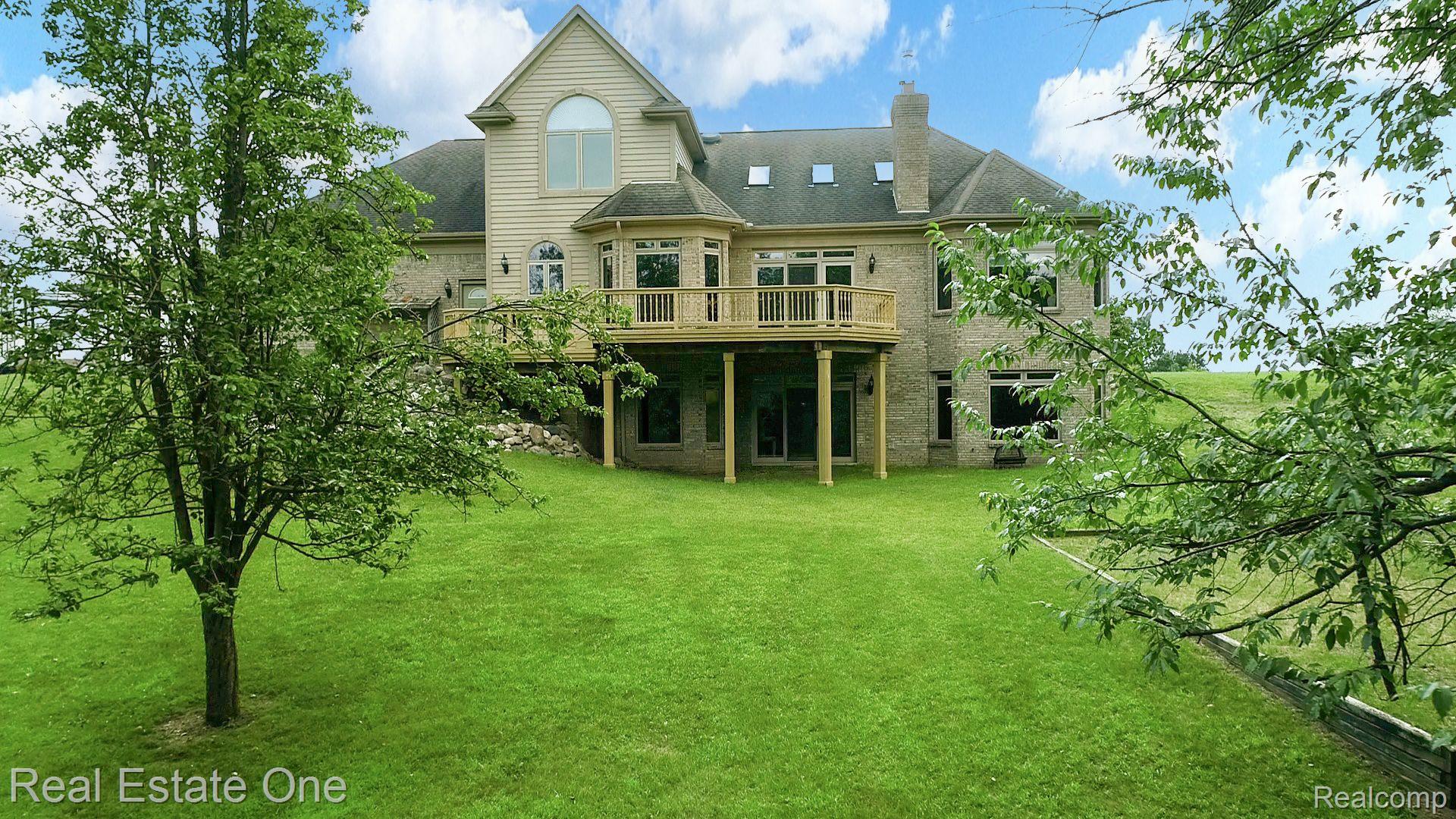 617 Foxwood TRL