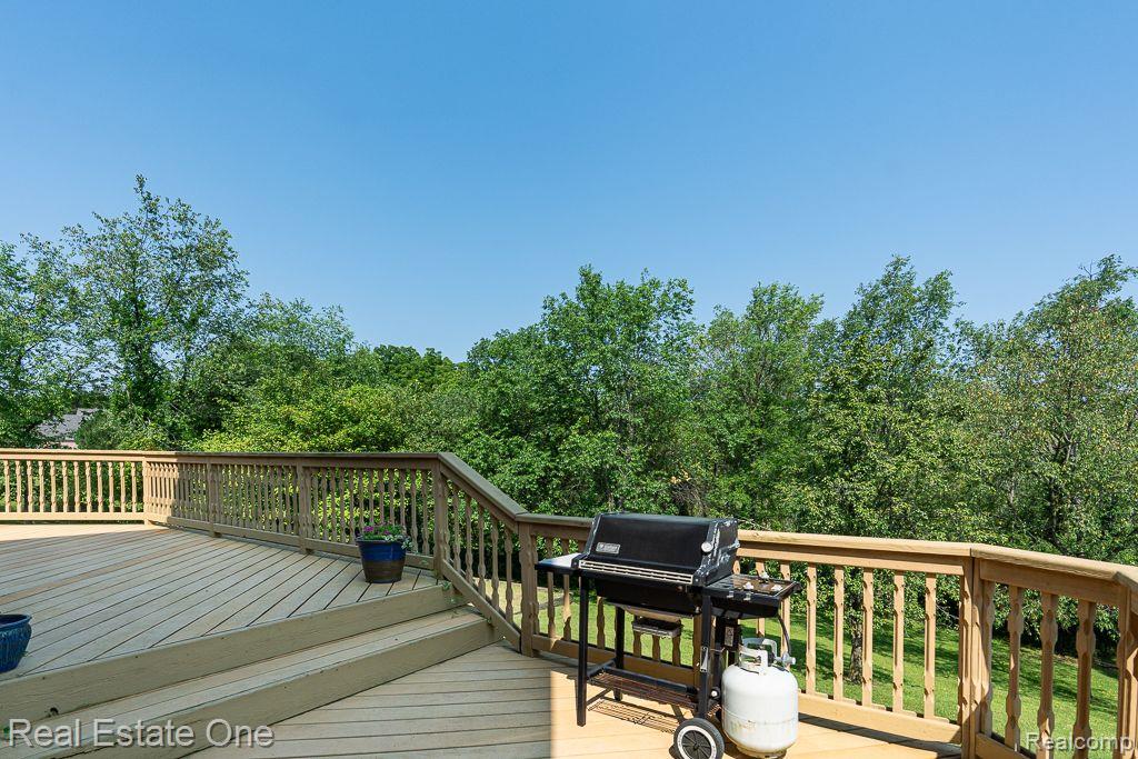 617 Foxwood TRL