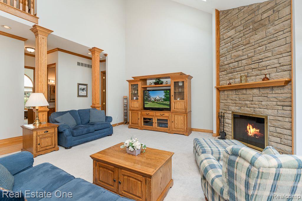 617 Foxwood TRL