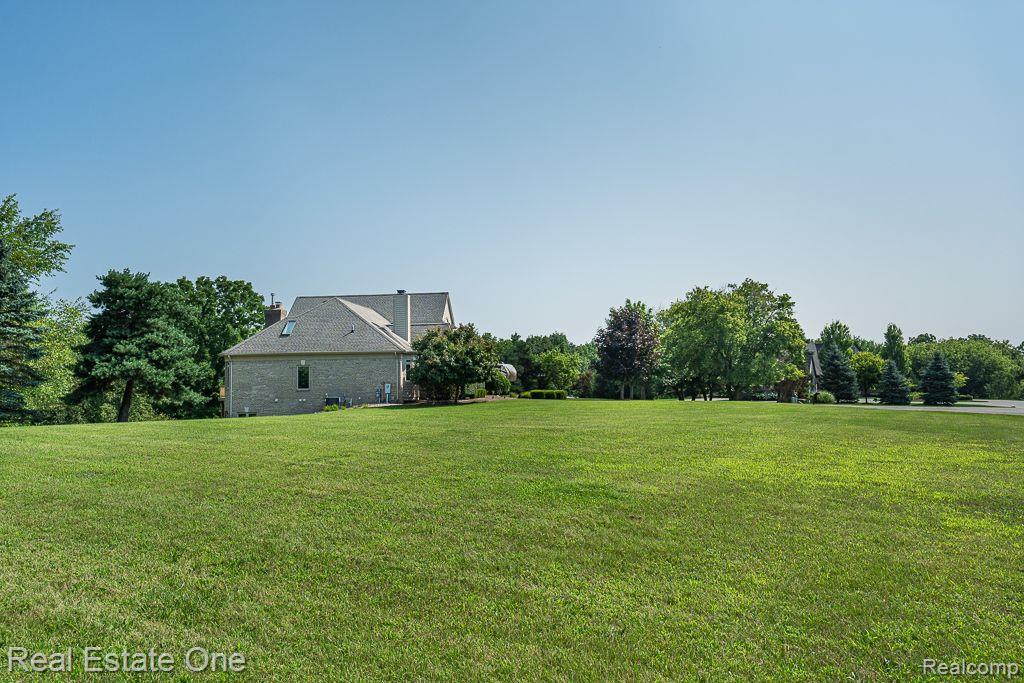 617 Foxwood TRL