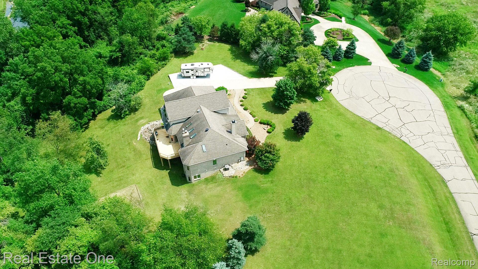 617 Foxwood TRL