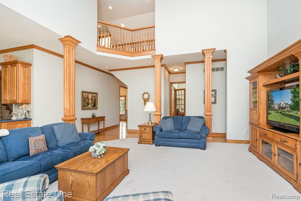 617 Foxwood TRL