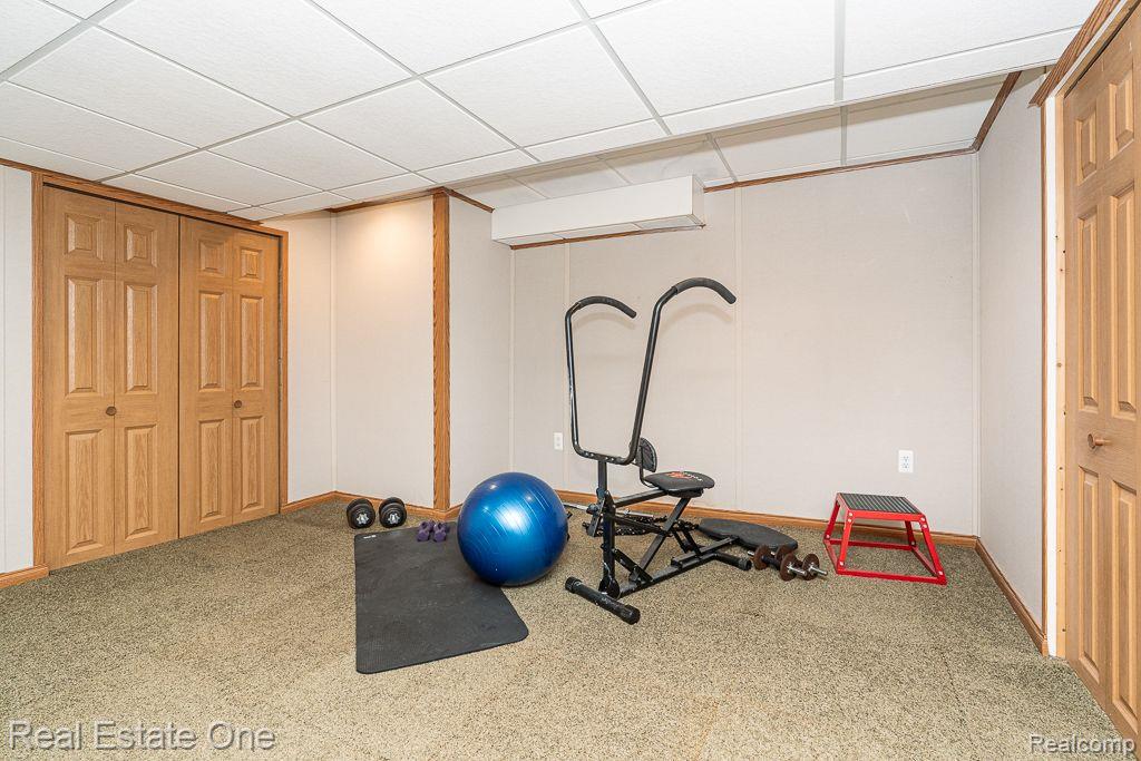1687 GRANDVIEW DR