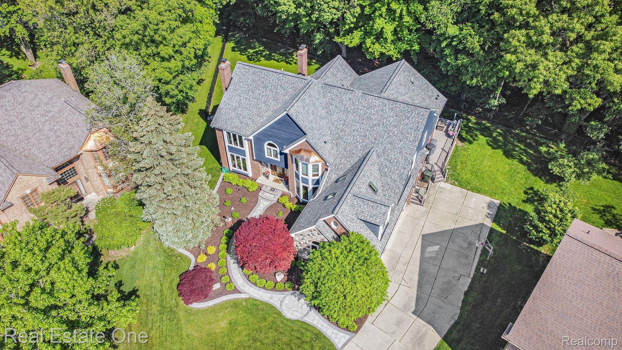 3746 MERRIWEATHER LN