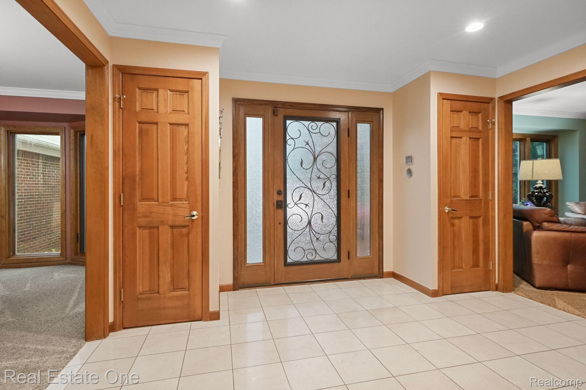 3746 MERRIWEATHER LN