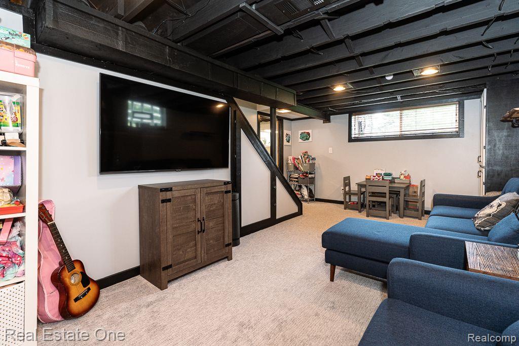 4003 Woodland AVE