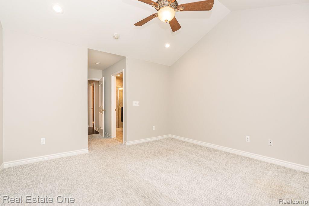7011 N CENTRAL PARK