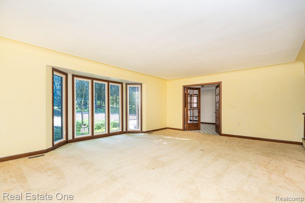 300 Camelot WAY