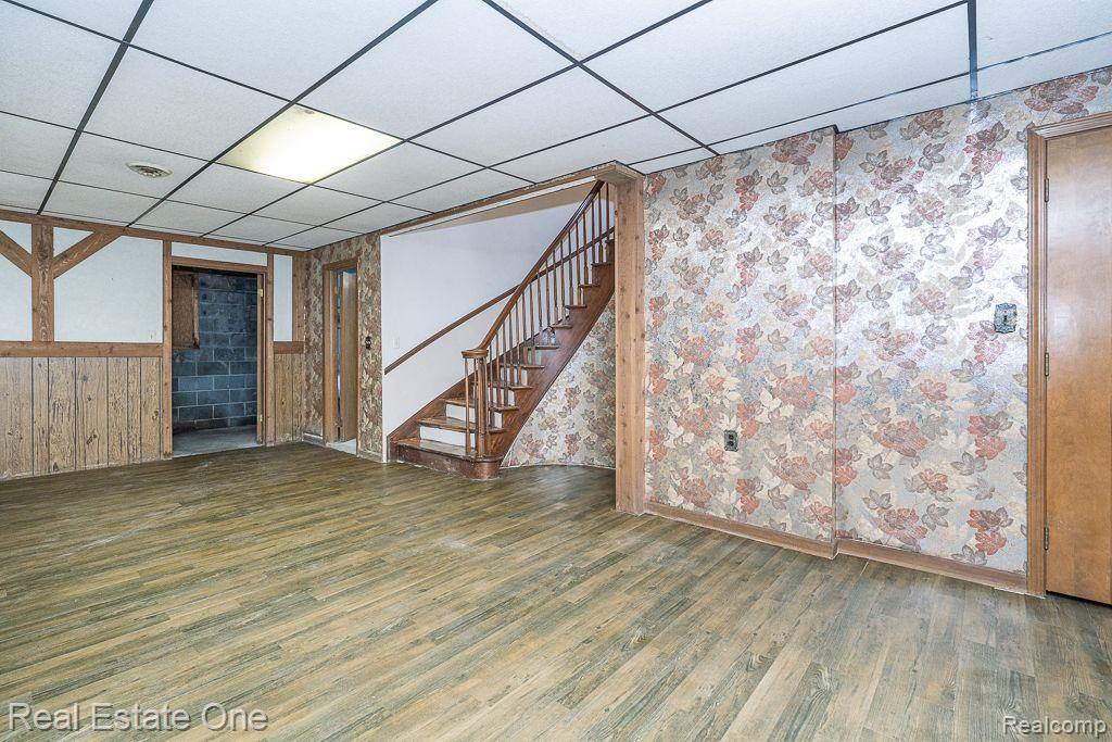 300 Camelot WAY