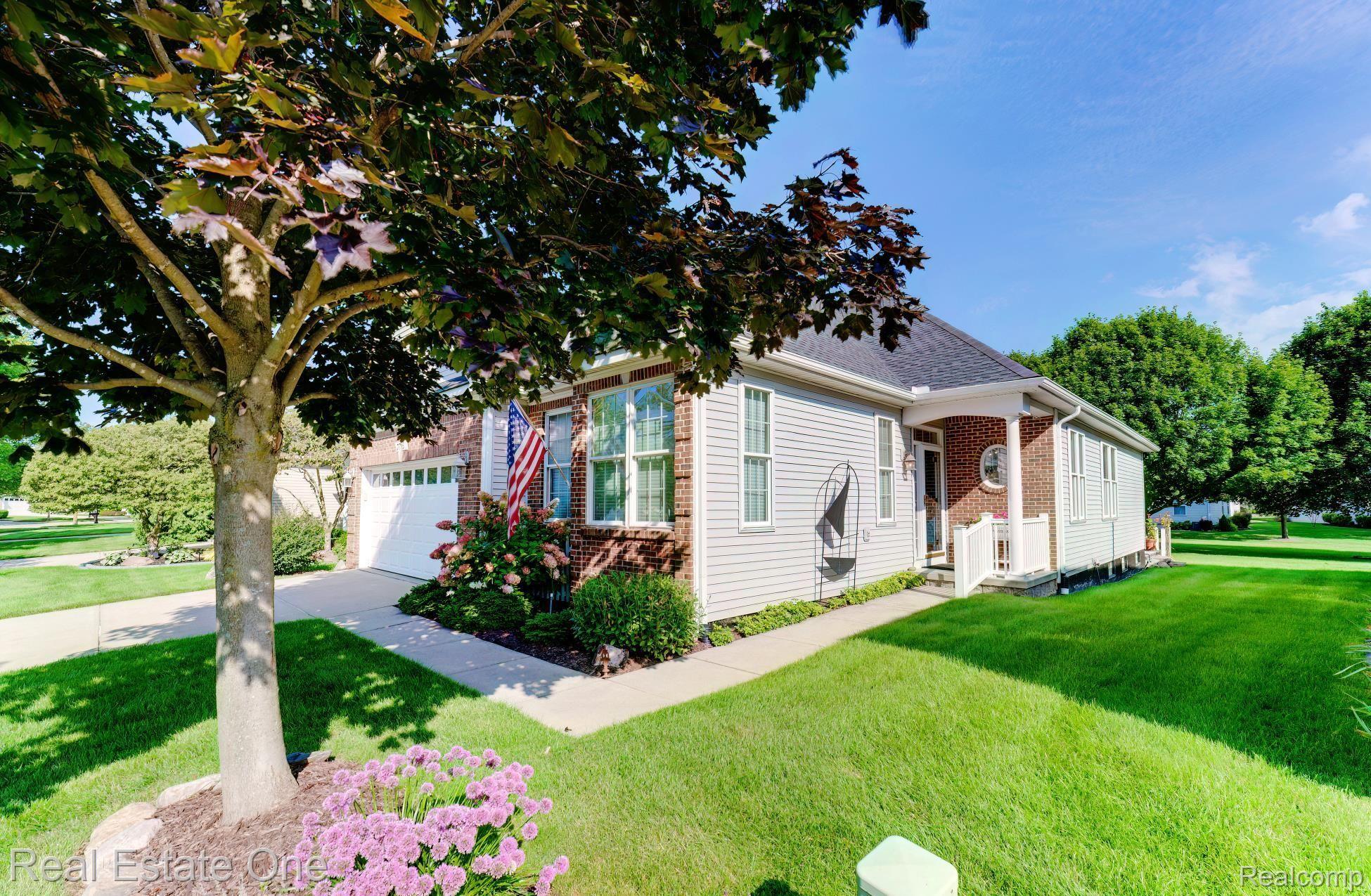 3716 CRESTWOOD DR
