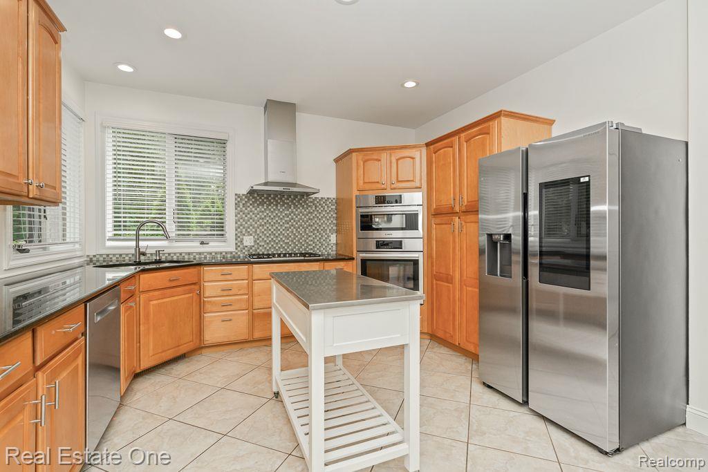 3308 Paramount LN