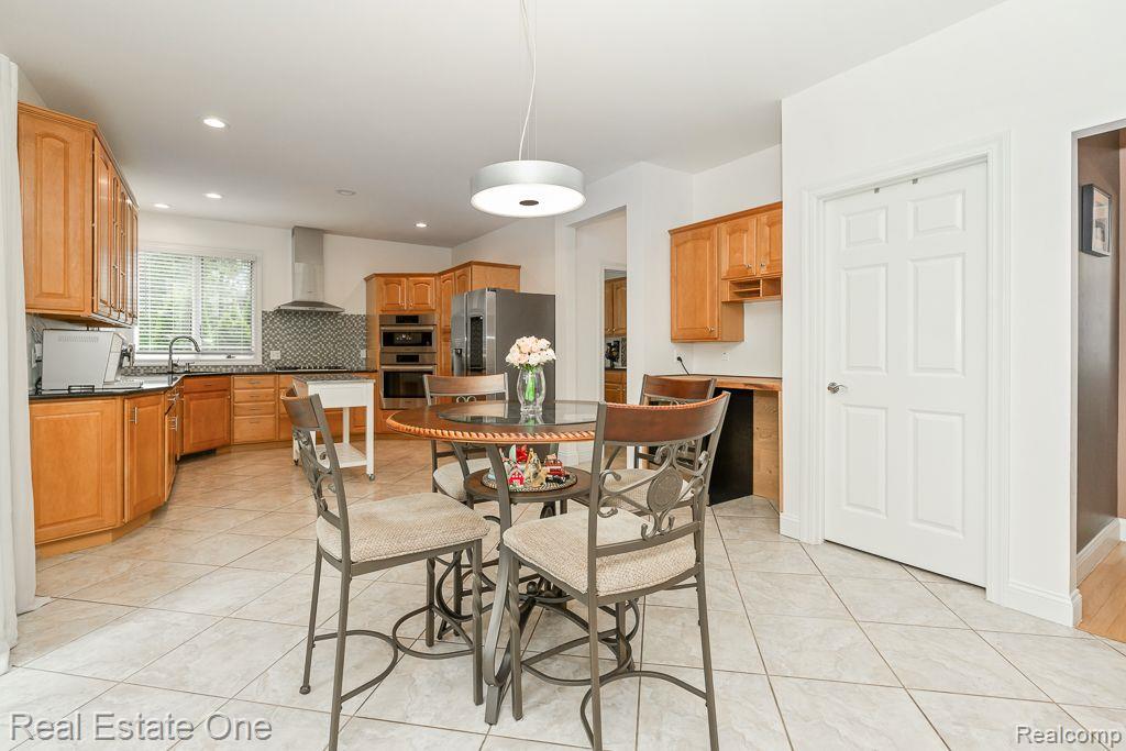3308 Paramount LN