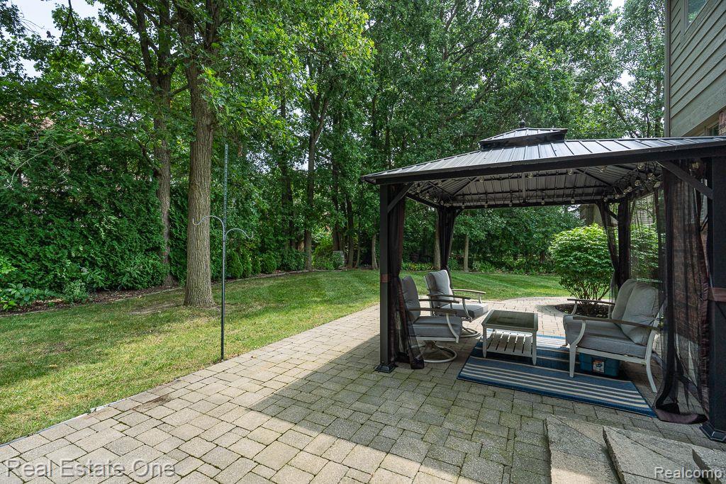 3308 Paramount LN
