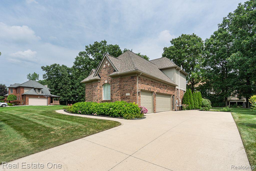 3308 Paramount LN