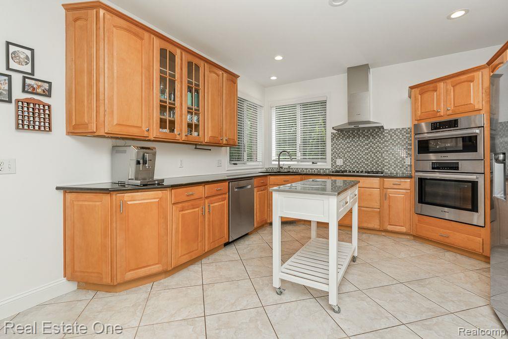3308 Paramount LN