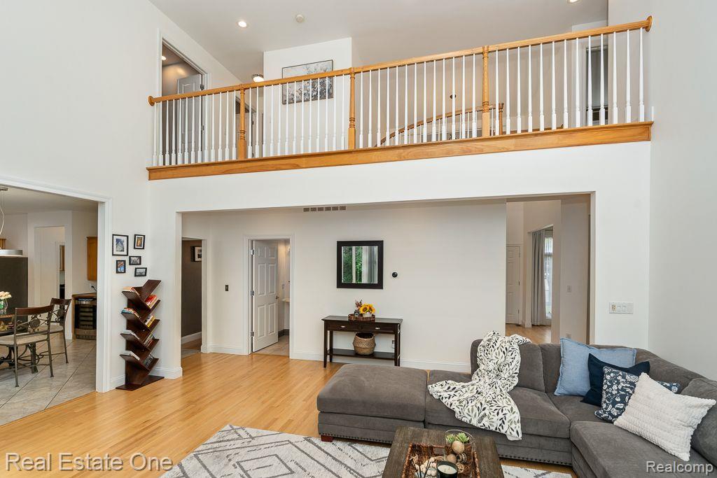 3308 Paramount LN