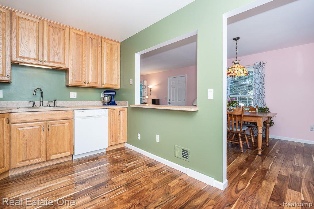 1480 SADDLE LN 160 70 Unit: 160