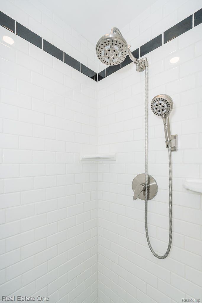 1480 SADDLE LN 160 70 Unit: 160