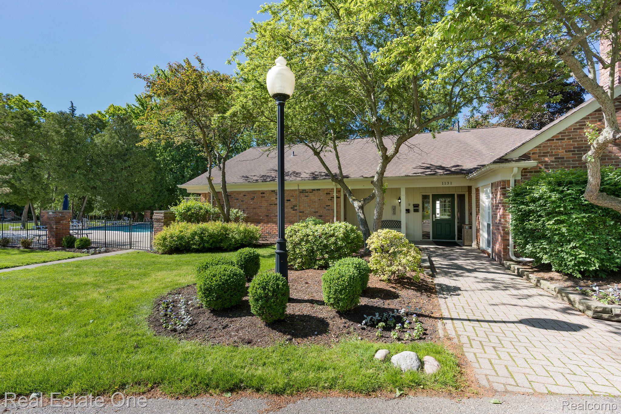 1480 SADDLE LN 160 70 Unit: 160