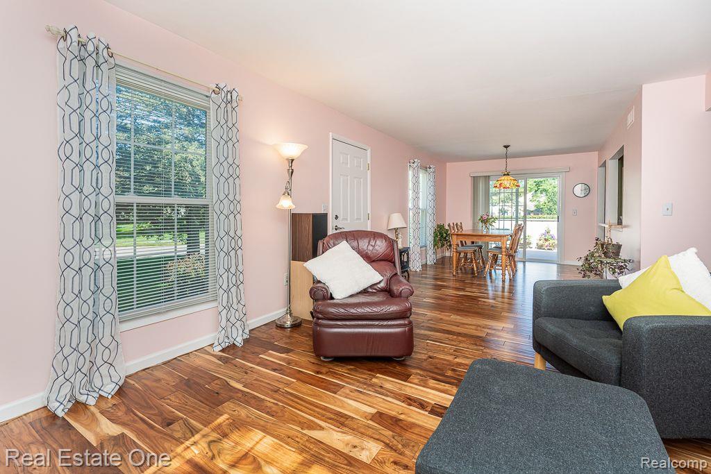 1480 SADDLE LN 160 70 Unit: 160
