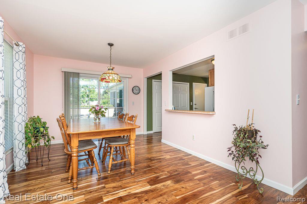 1480 SADDLE LN 160 70 Unit: 160