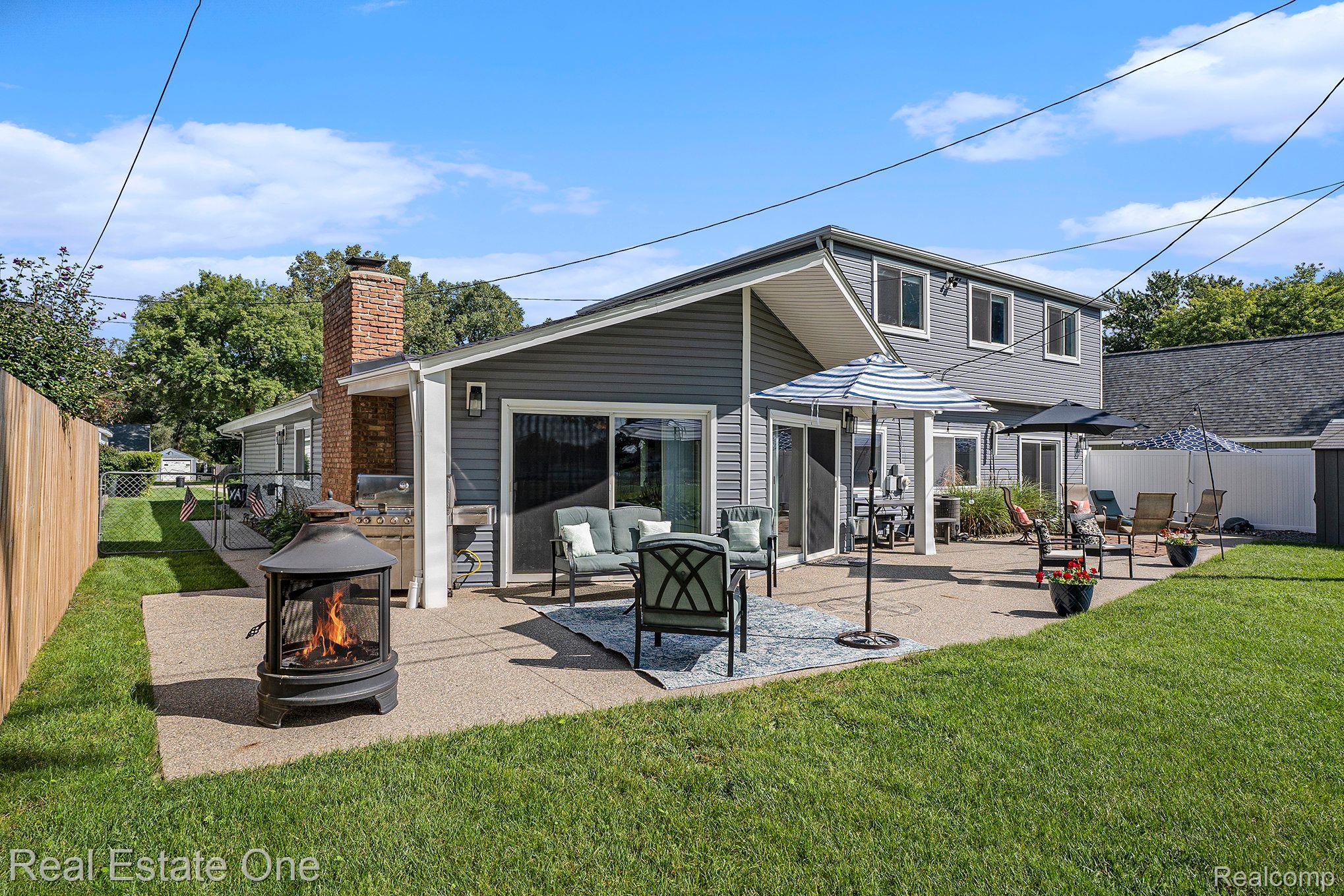 386 E GLASS RD