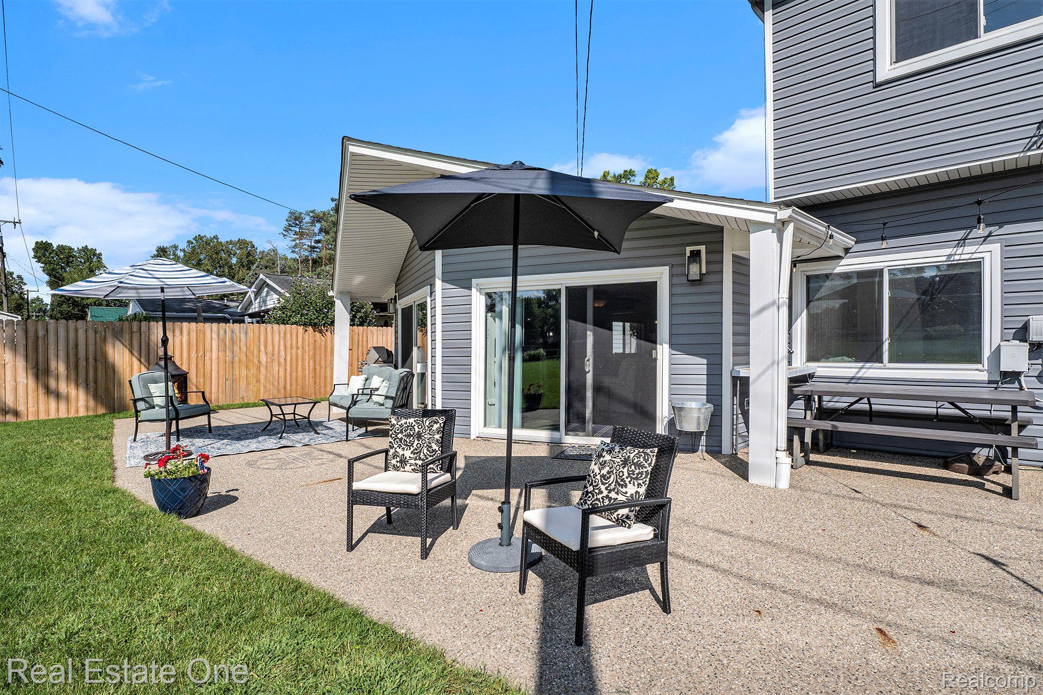 386 E GLASS RD