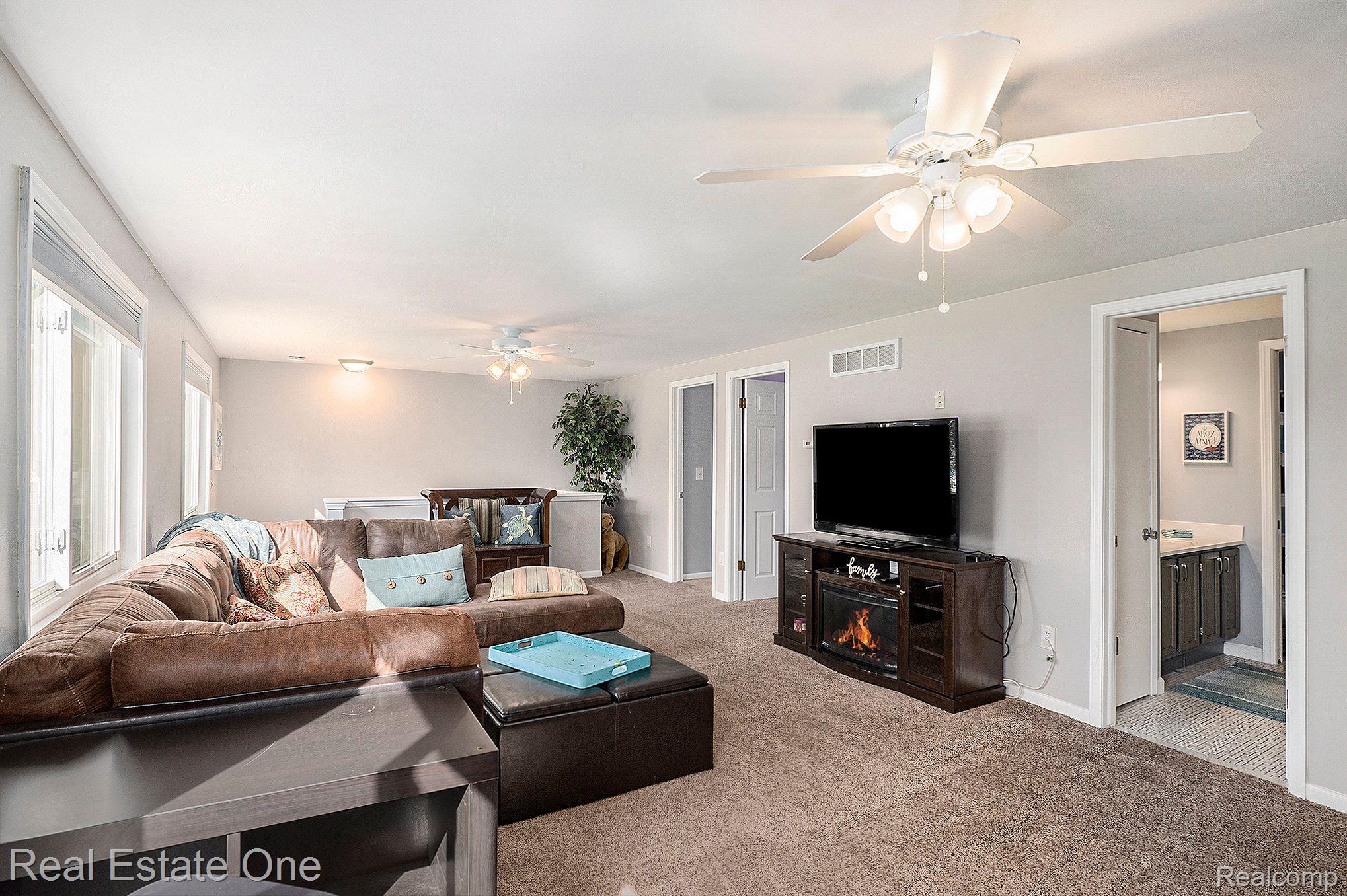 386 E GLASS RD