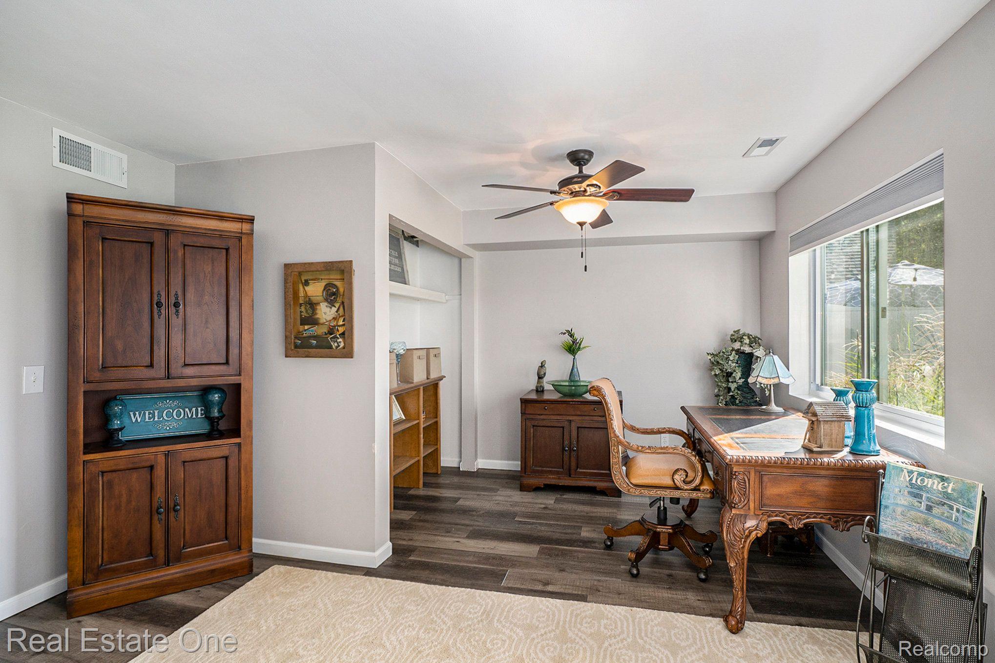 386 E GLASS RD