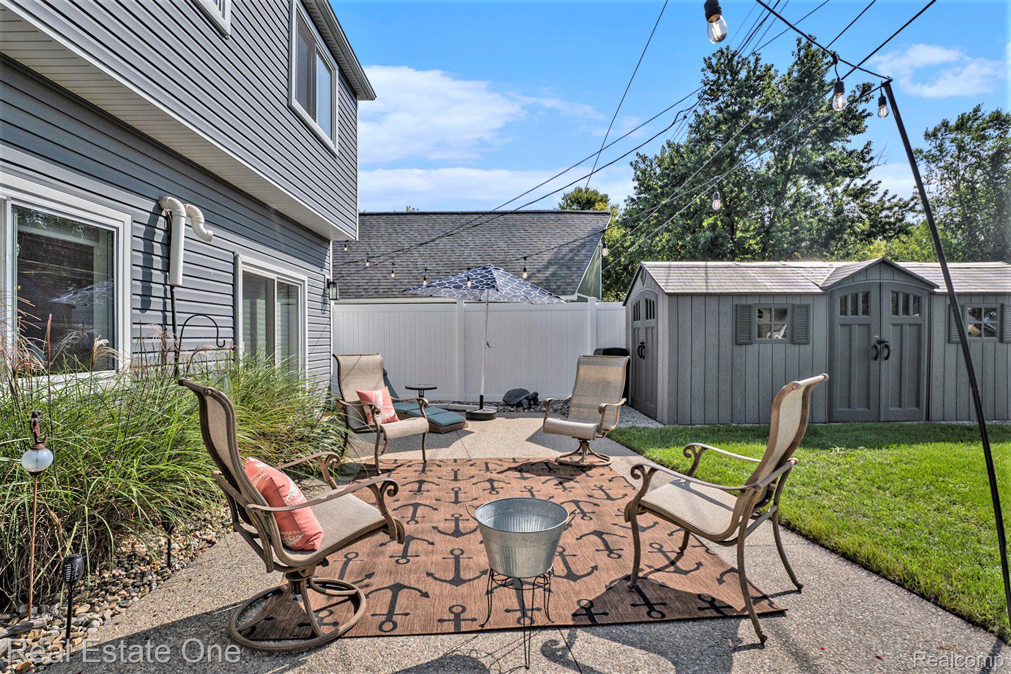 386 E GLASS RD