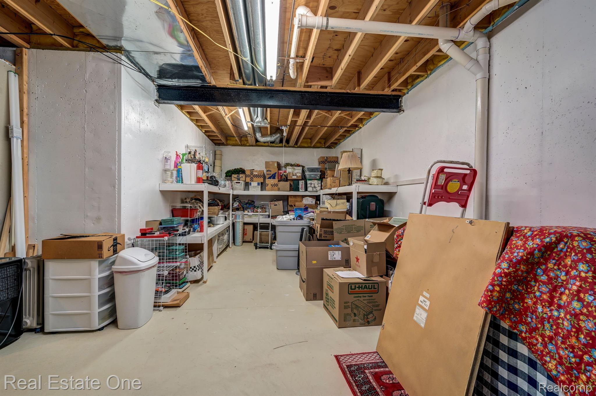 3594 LEXINGTON DR