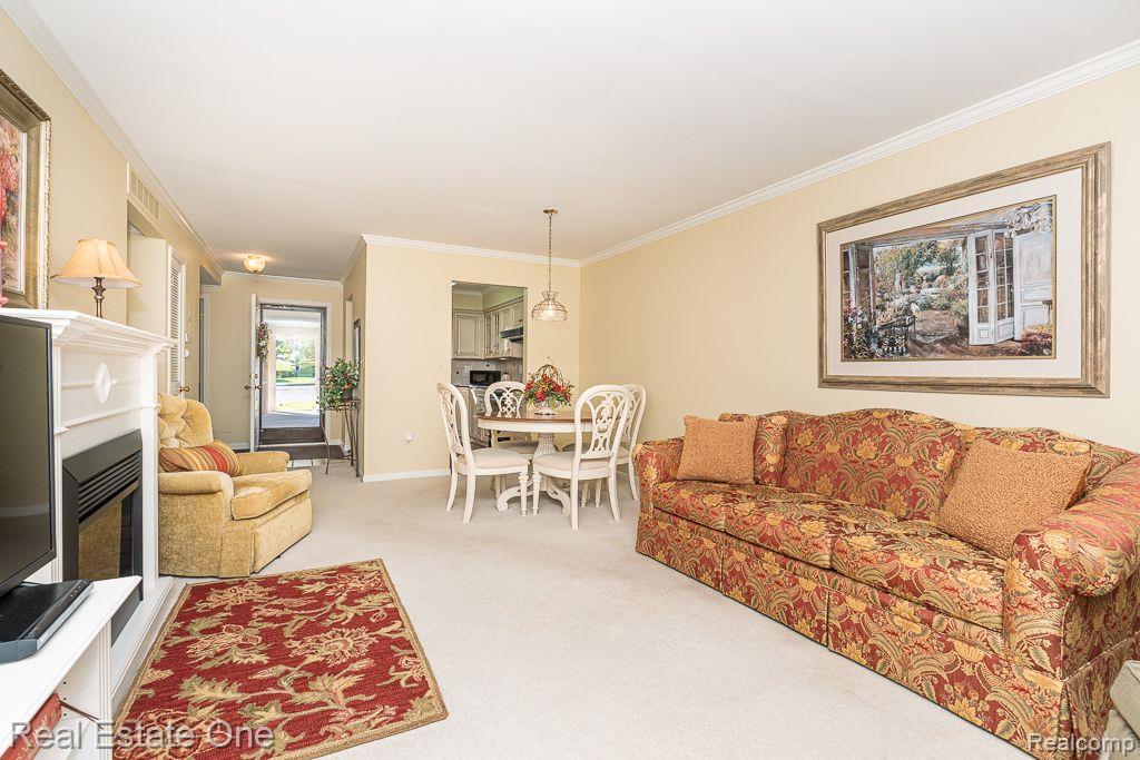 954 WEXFORD WAY
