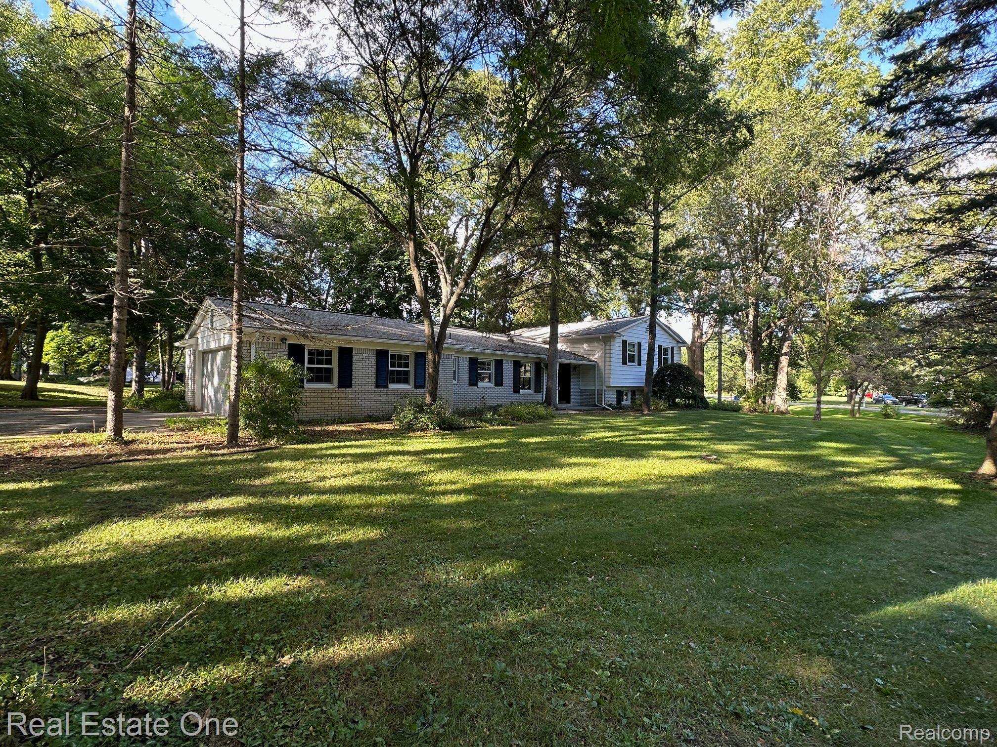 5753 THORNY ASH RD