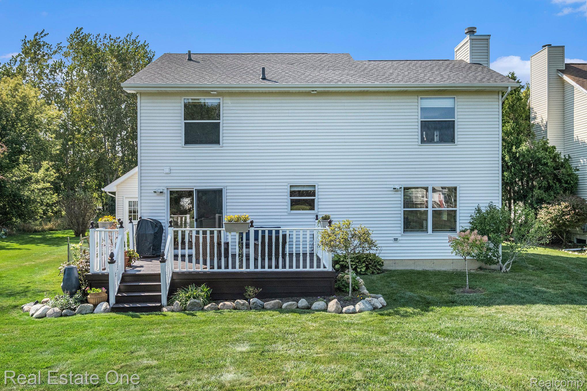 4155 HICKORY HLS