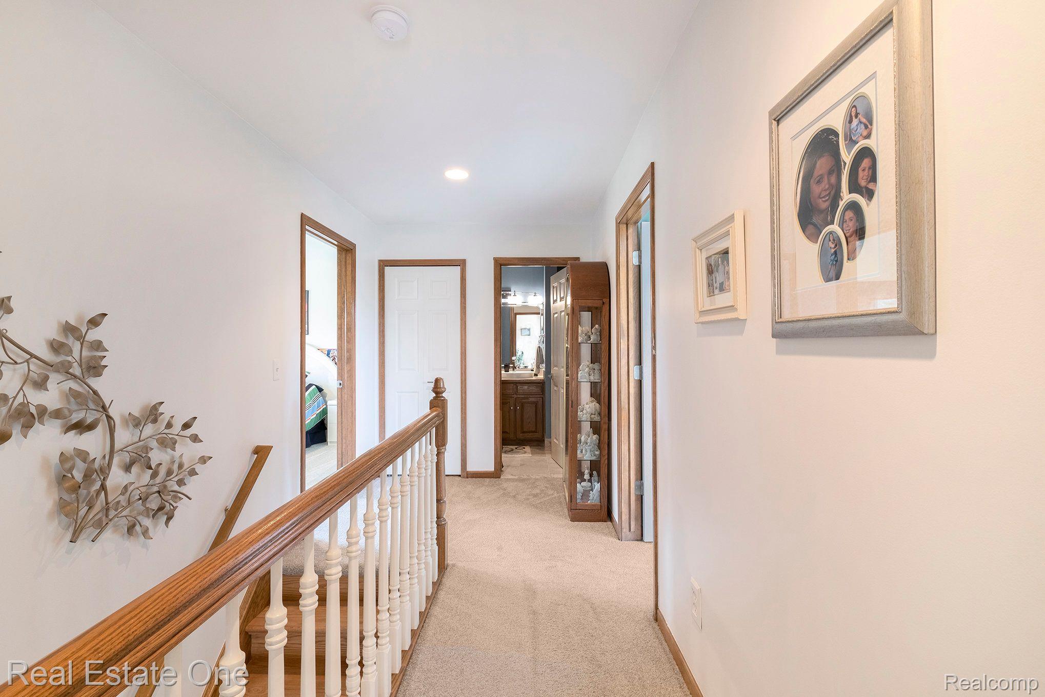 4155 HICKORY HLS