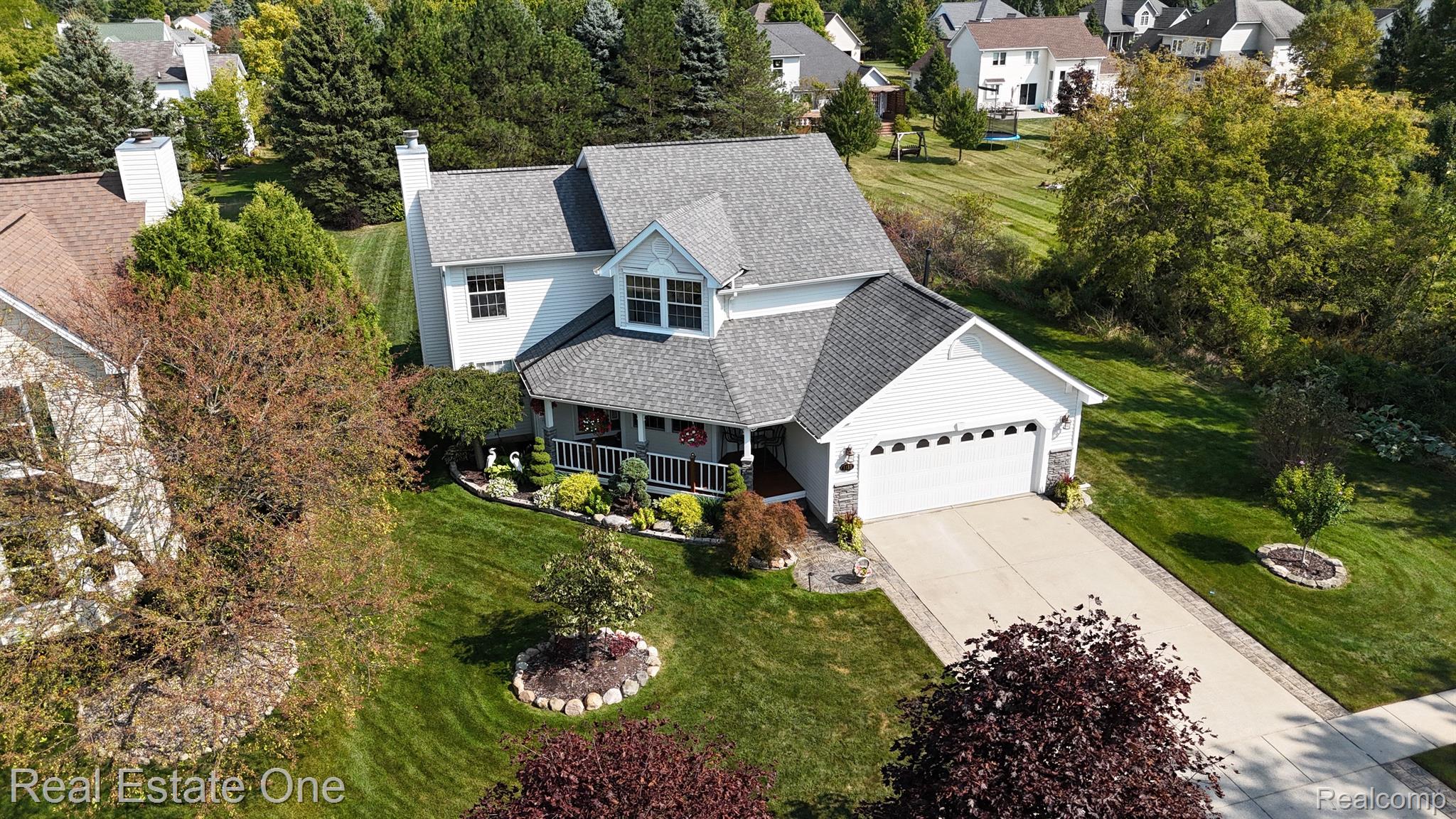 4155 HICKORY HLS