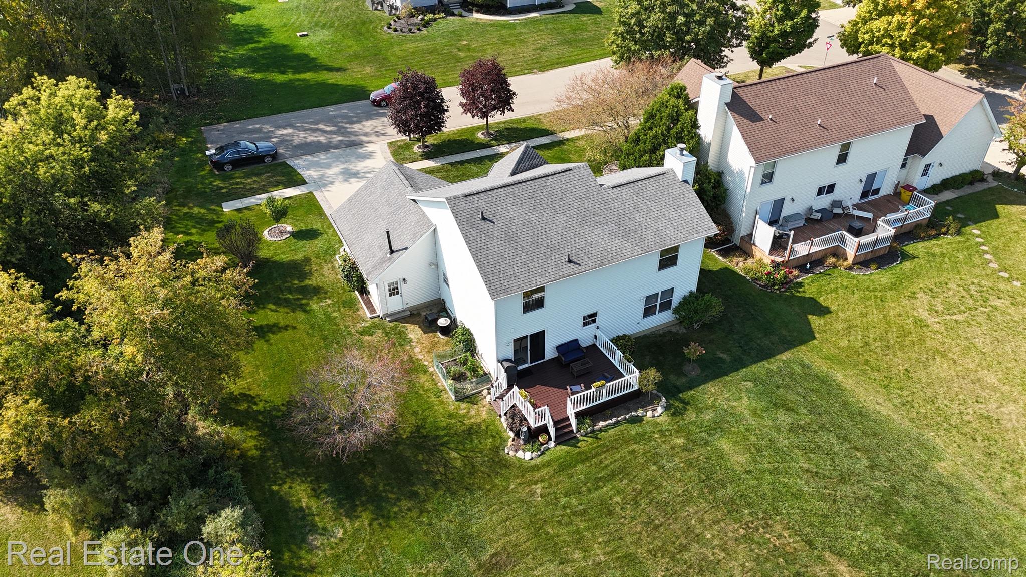4155 HICKORY HLS