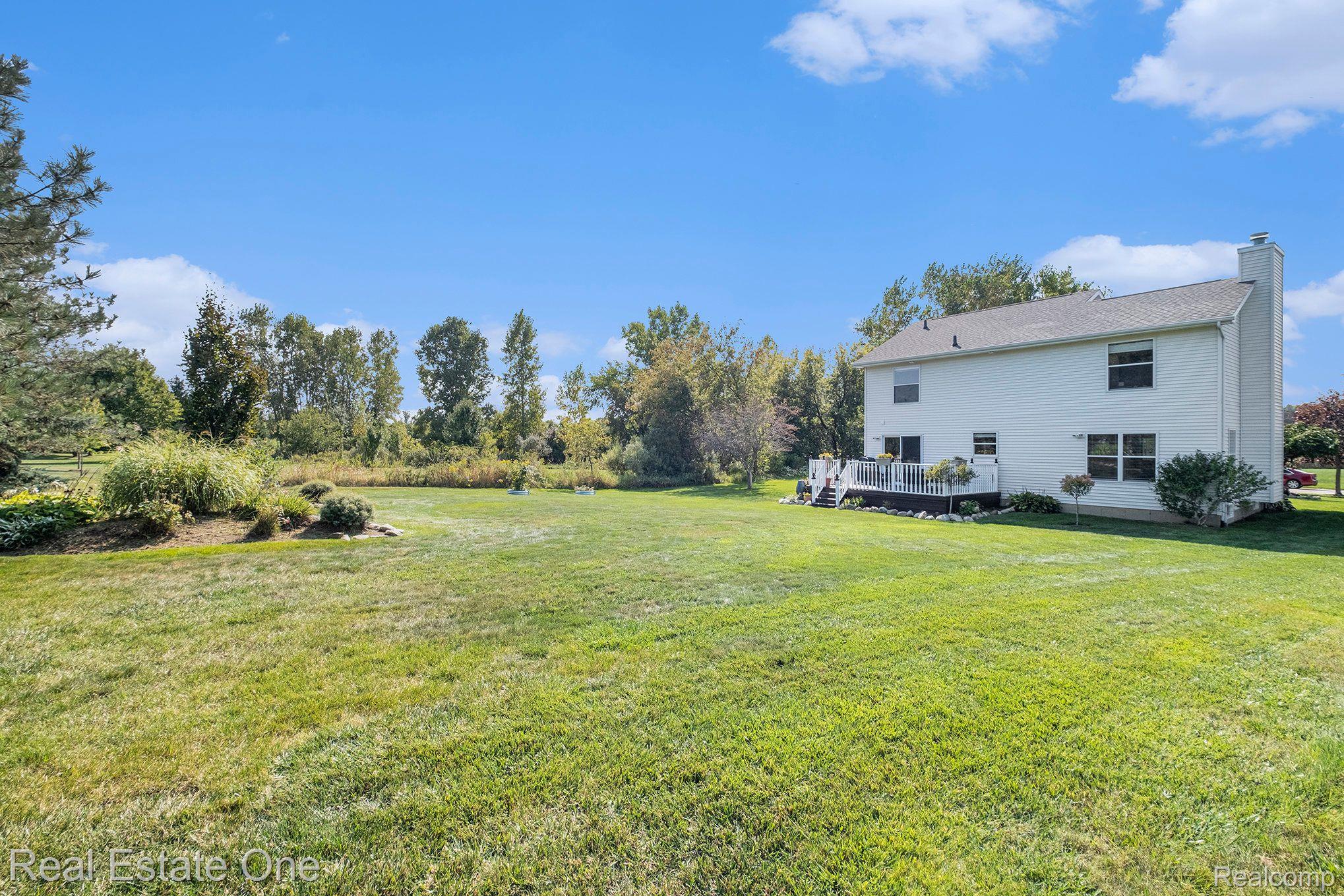 4155 HICKORY HLS