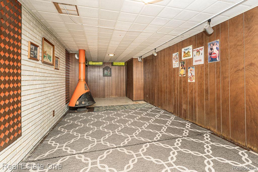 1366 Maple DR