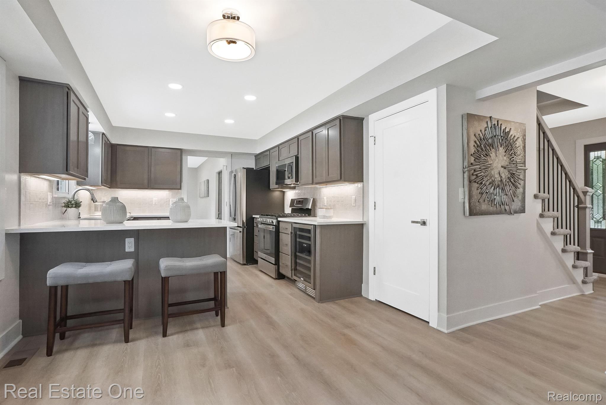 4181 CAMBRIDGE CRESCENT DR
