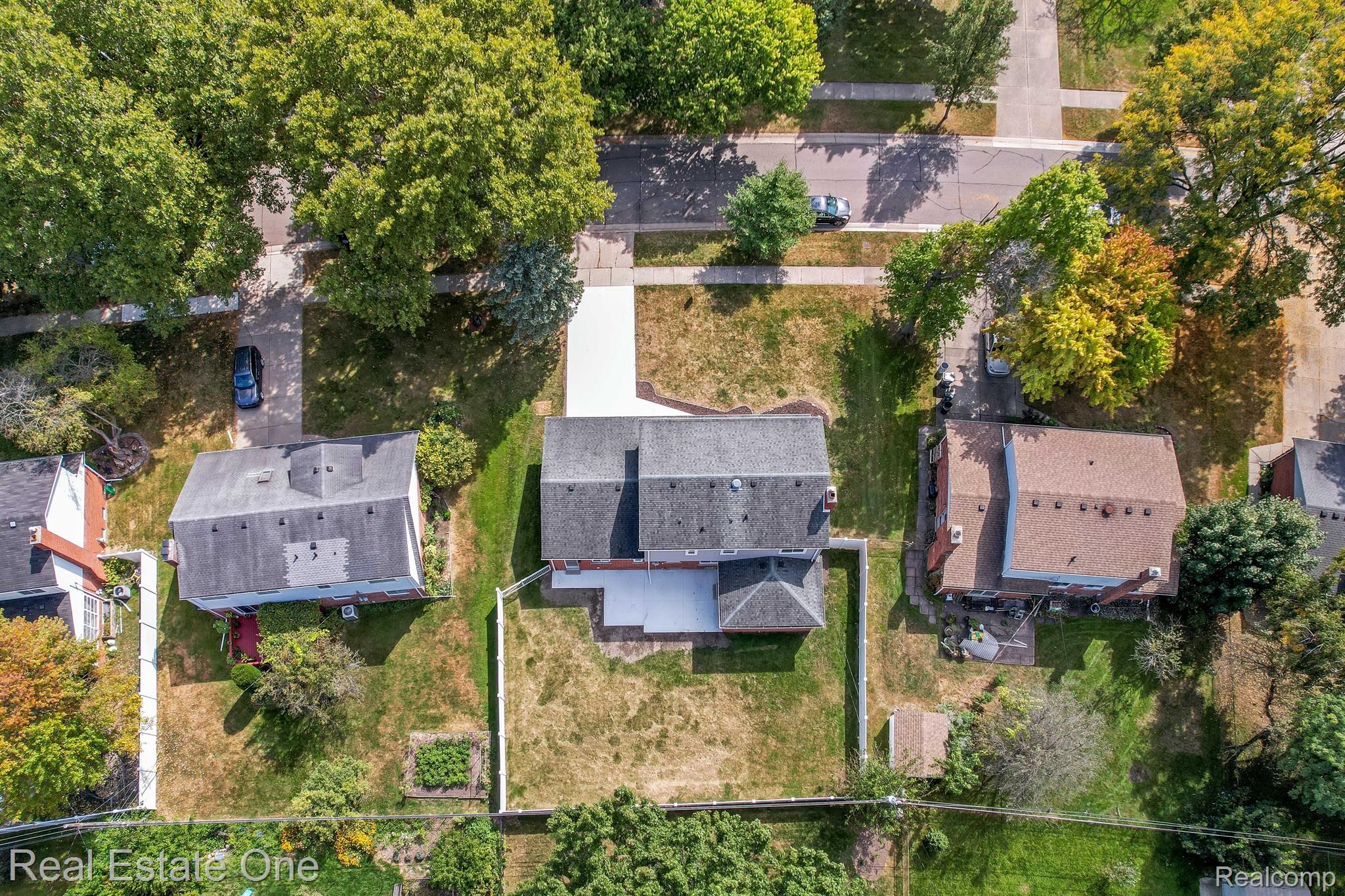 4181 CAMBRIDGE CRESCENT DR