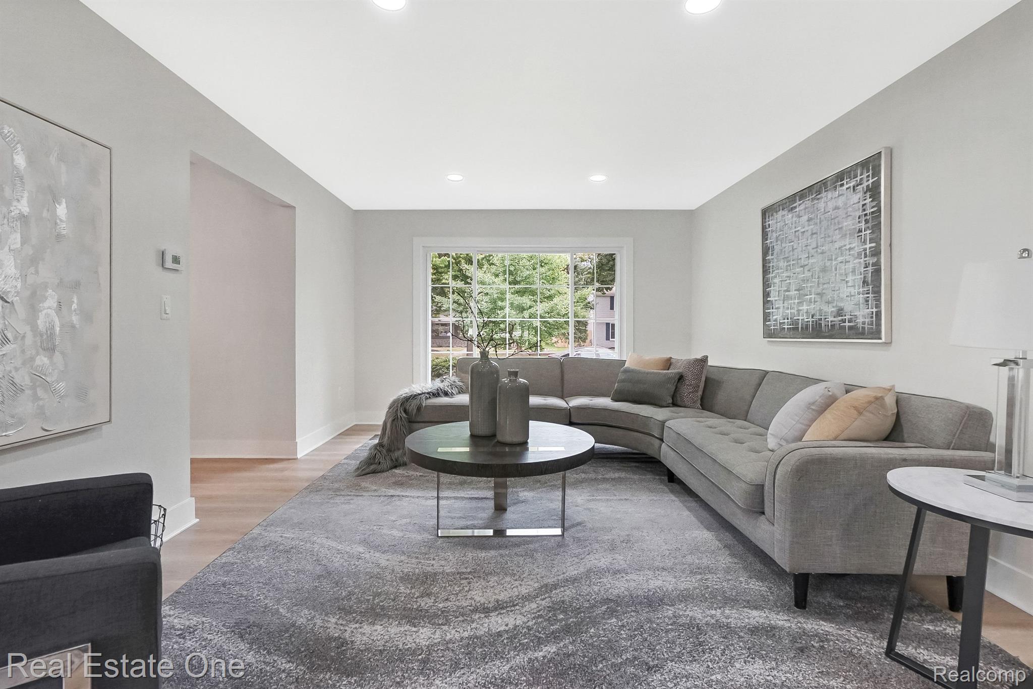 4181 CAMBRIDGE CRESCENT DR
