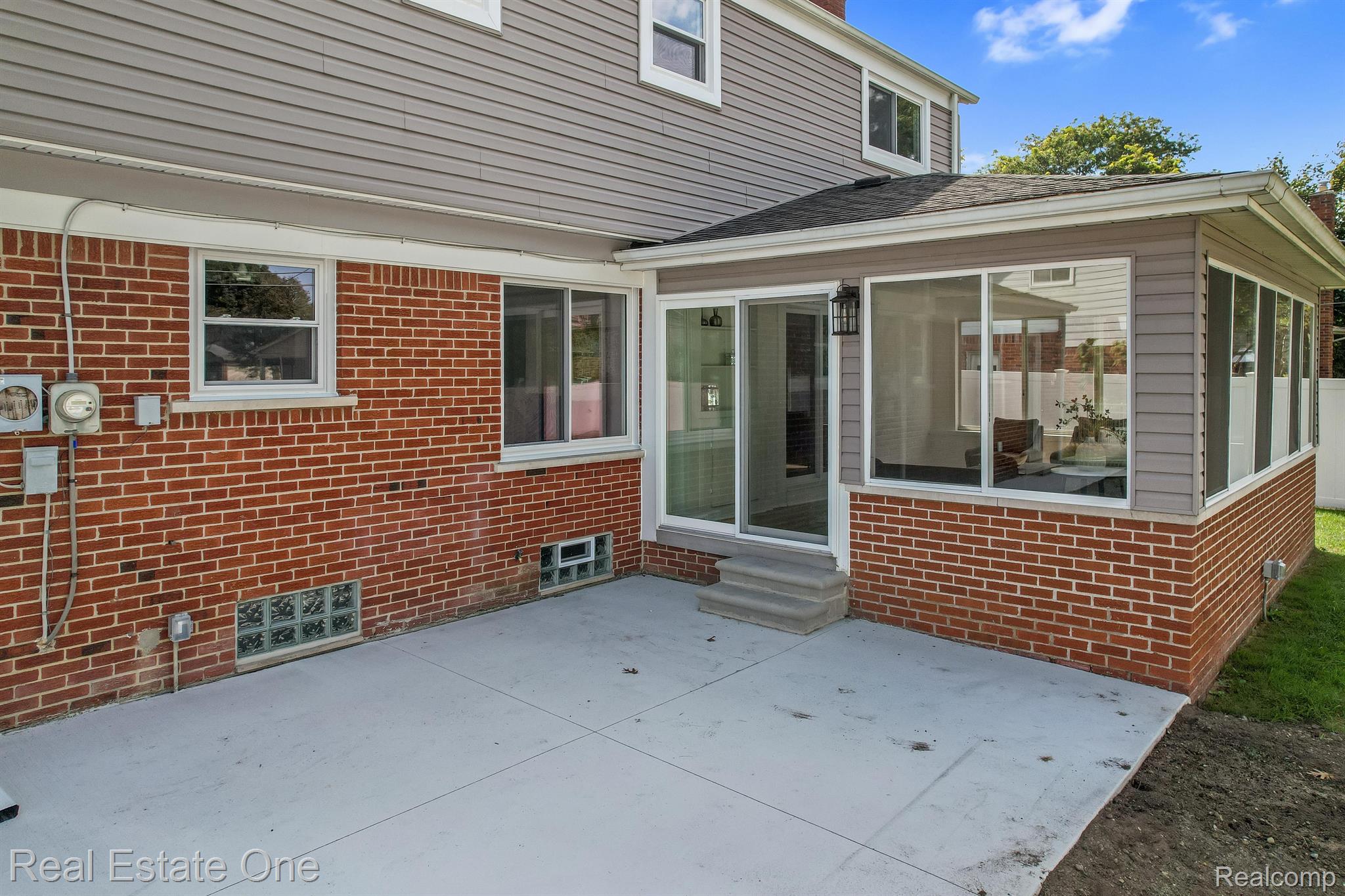 4181 CAMBRIDGE CRESCENT DR