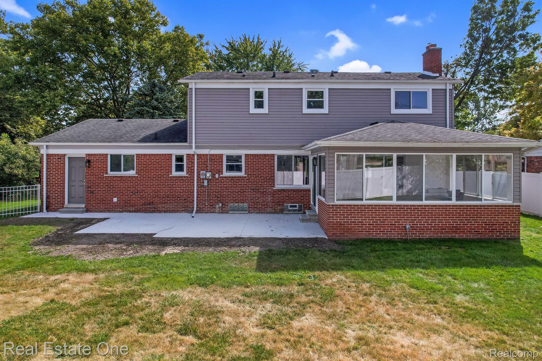 4181 CAMBRIDGE CRESCENT DR