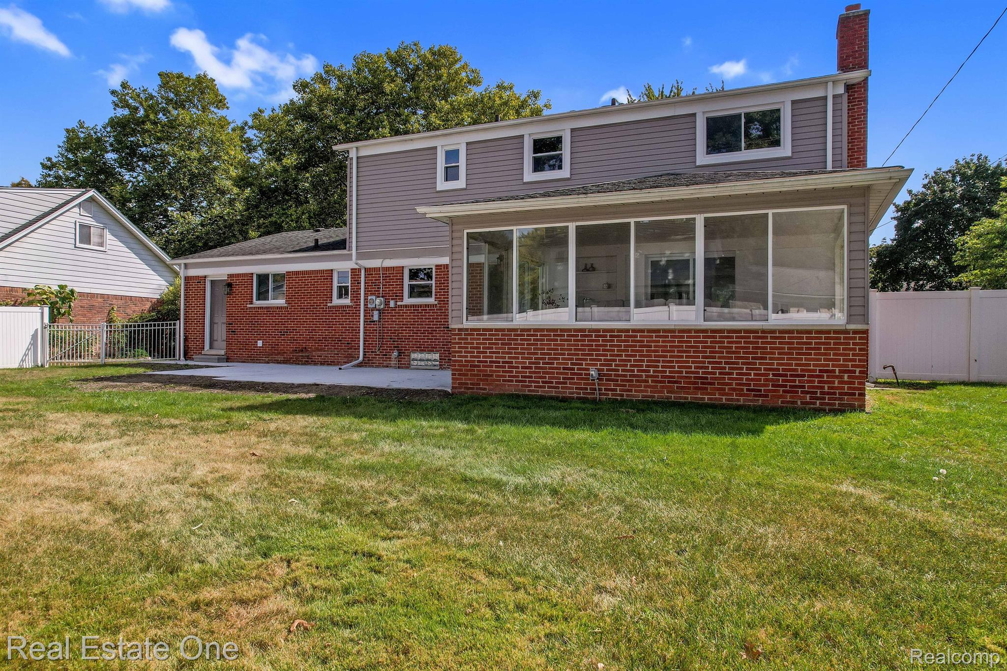 4181 CAMBRIDGE CRESCENT DR