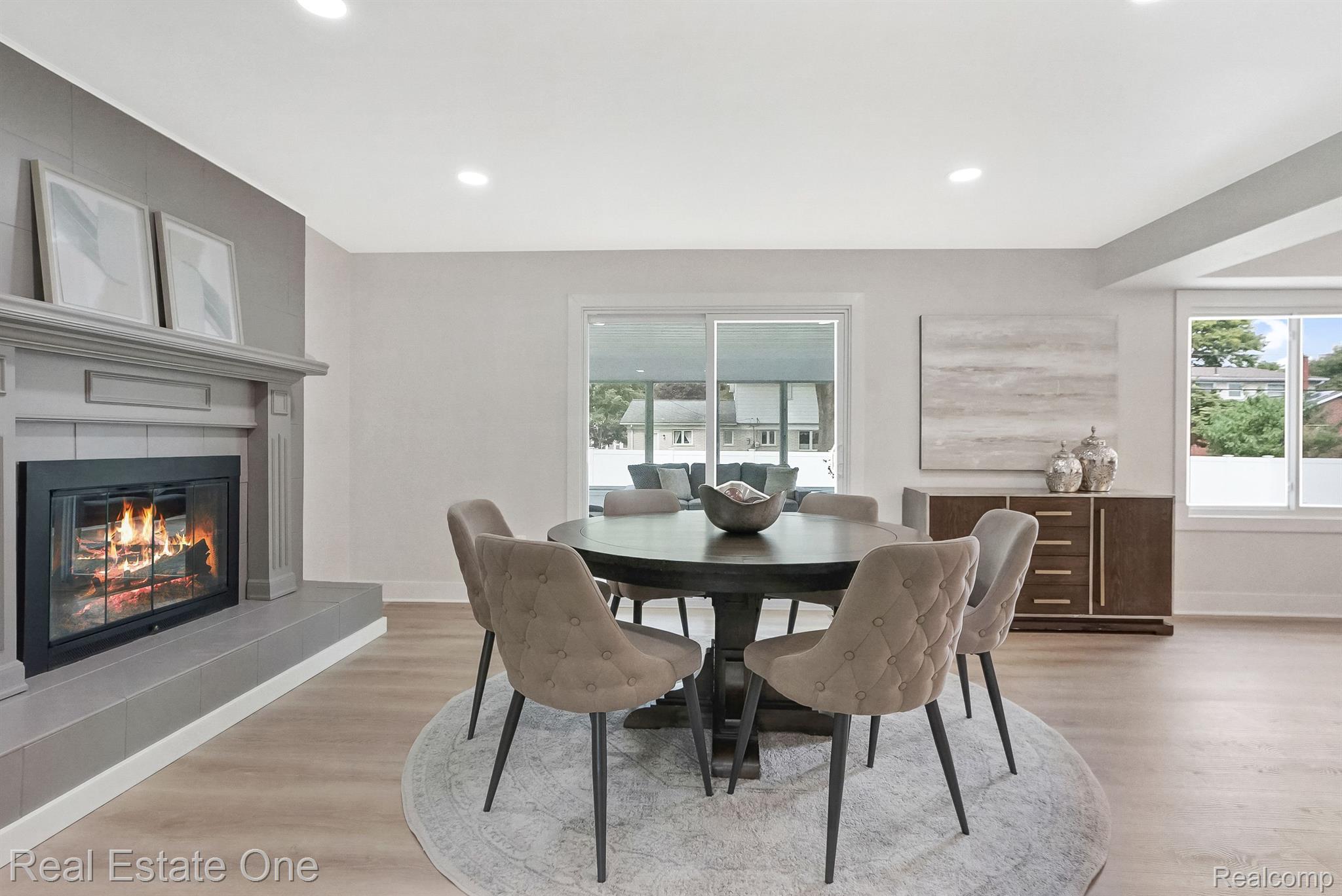 4181 CAMBRIDGE CRESCENT DR