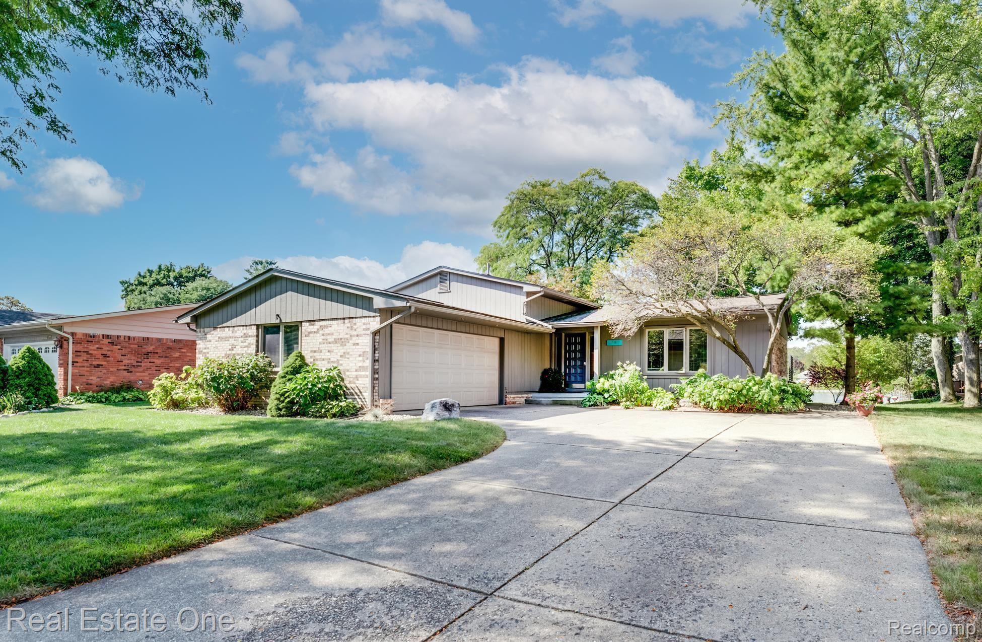 6749 LITTLE CREEK DR