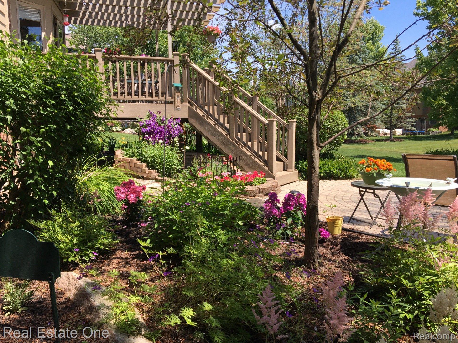 424 WEDINGTON CRT