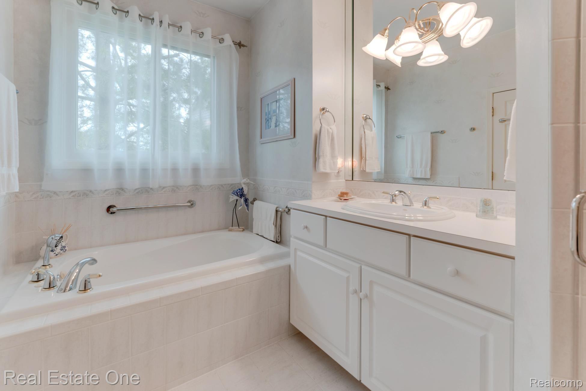 424 WEDINGTON CRT