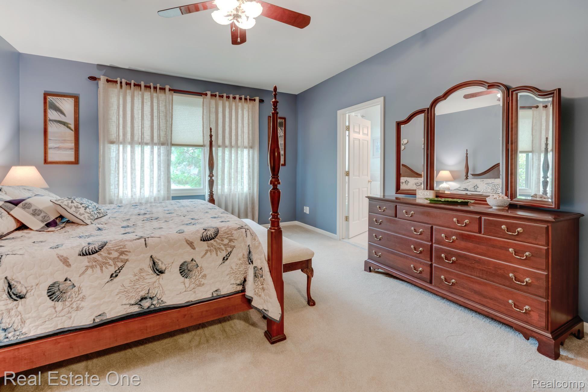 424 WEDINGTON CRT